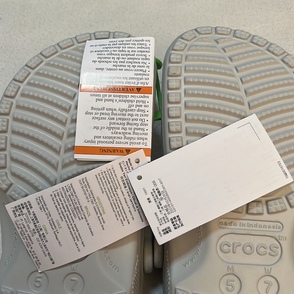 Crocs - Picture 5 of 10